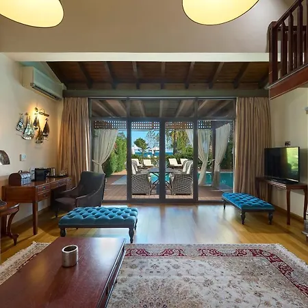 Ośrodek wypoczynkowy Mediterranean Village & 5*