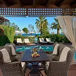 Mediterranean Village & 5*