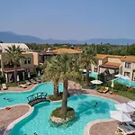 Ośrodek wypoczynkowy Mediterranean Village &