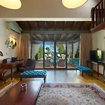 Ośrodek wypoczynkowy Mediterranean Village & 5*