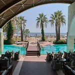 Ośrodek wypoczynkowy Mediterranean Village & Paralía