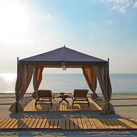 度假村 Mediterranean Village & Paralía