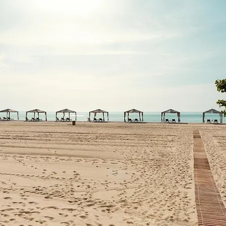 Mediterranean Village & 度假村 Paralía