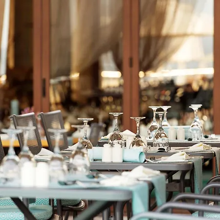 度假村 Mediterranean Village & 5*