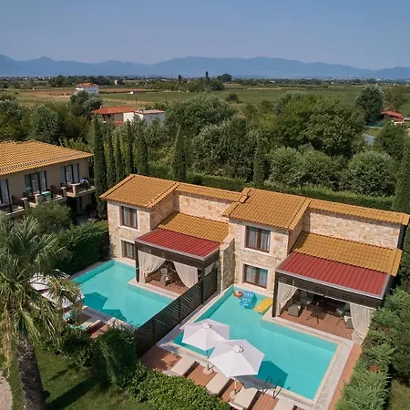 Mediterranean Village & 5*