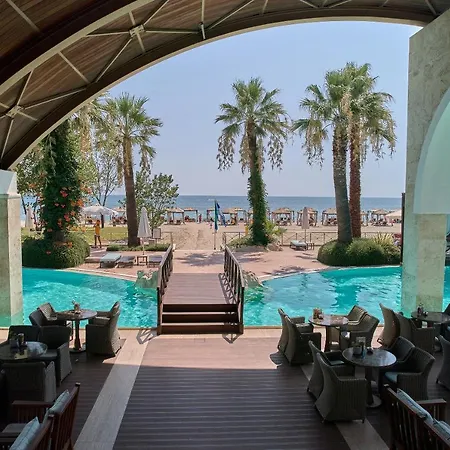 度假村 Mediterranean Village & Paralía