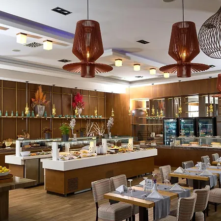 Mediterranean Village & 5* Paralía