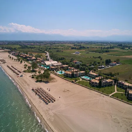 Complex Mediterranean Village & 5*
