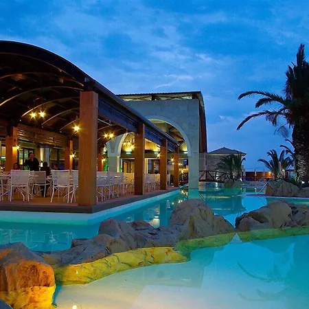 Mediterranean Village & 5* Paralía