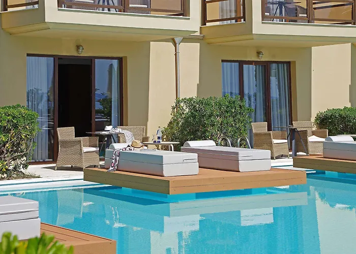 Resort Mediterranean Village & 5*