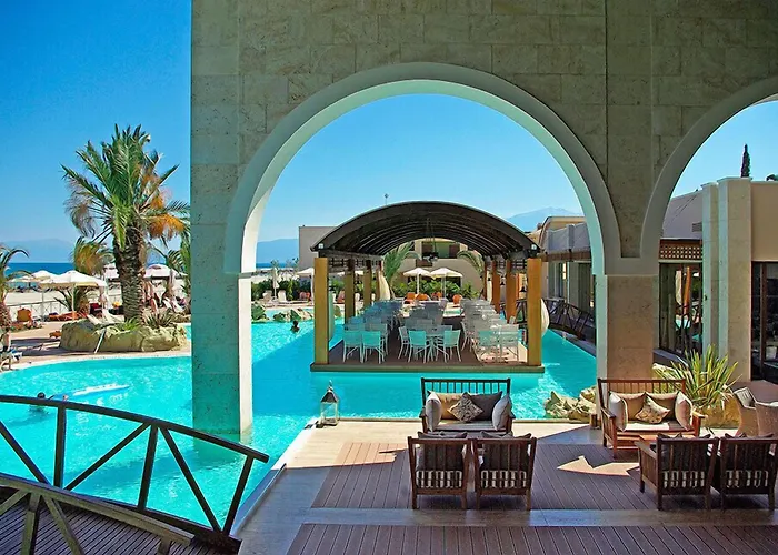 Mediterranean Village & אתר נופש 5*